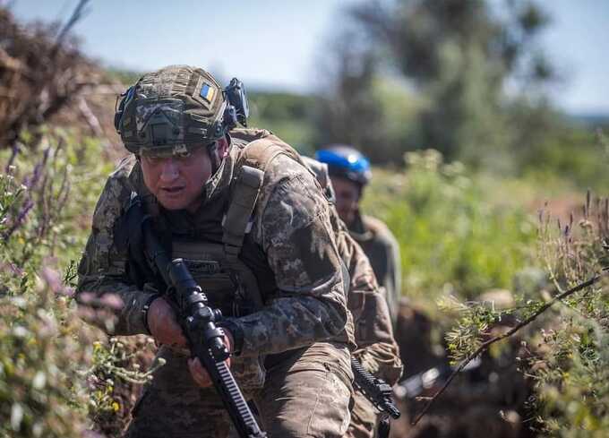 У більшості підрозділів ЗСУ не вистачає простих піхотинців, - Волошин