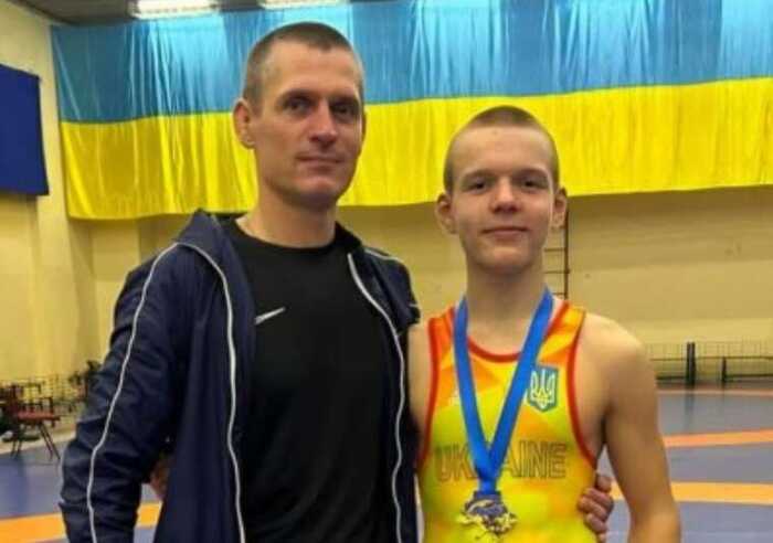 13-річний хлопчик вистрибнув через вікно з палаючого автобуса і допоміг врятувати людей у Сумах