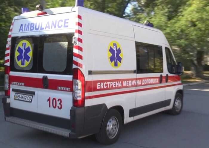 Росіяни зранку обстріляли з артилерії Херсон: поранень зазнав літній чоловік