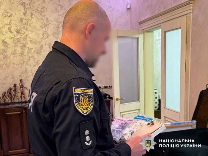 У Дніпрі медики ВЛК підробляли чоловікам аналізи на ВІЛ для ухилення від мобілізації