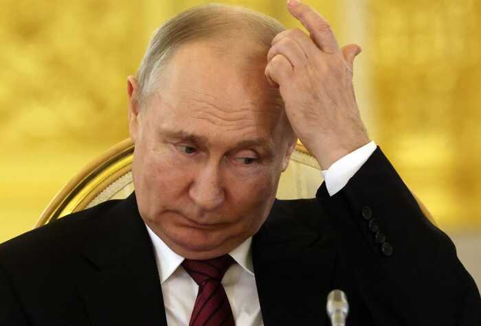Диктатор Путін визнав, що веде проти України війну